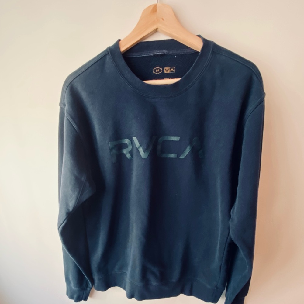 RVCA crew neck pull over sweater dark Navy blue size medium fast delivery